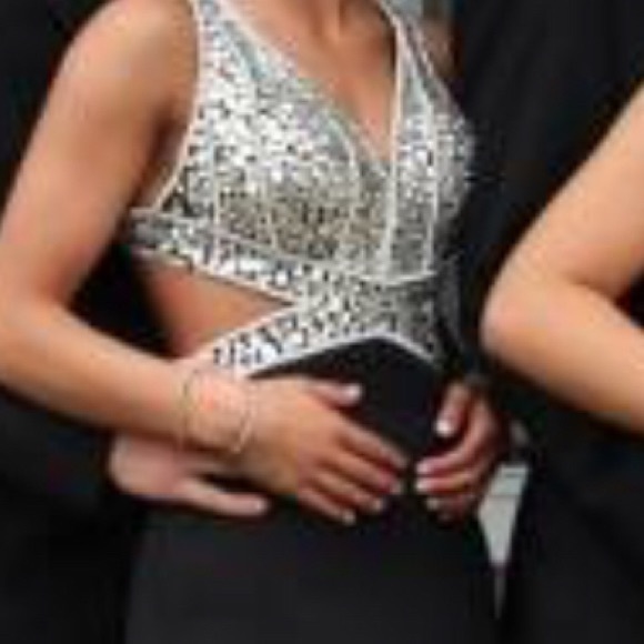 Prom Dress - Picture 3 of 5